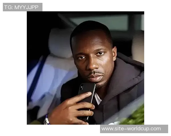 富保罗质疑经纪人做播客的奇怪之处为何不适用于球员和演员